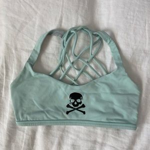 Lululemon free to be wild bra